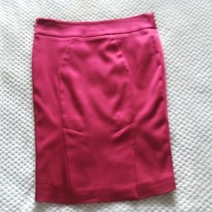 Skirt from marciano only warn once .